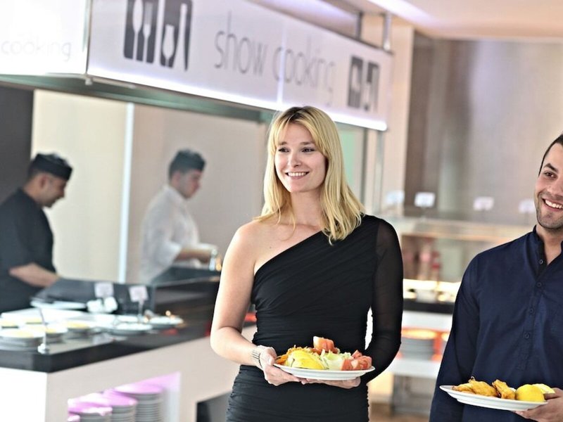 Flamingo Beach Resort 26