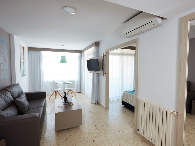 Flamingo Beach Resort 40