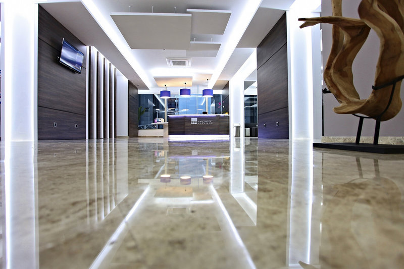 Flamingo Beach Resort 4