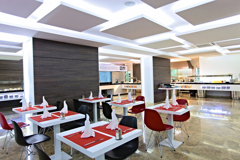 Flamingo Beach Resort 8