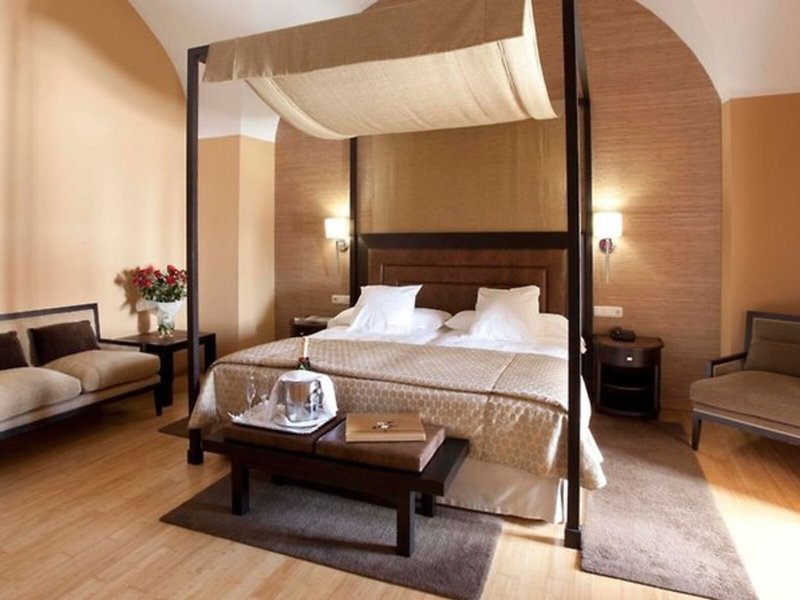 Hospes Palacio de Arenales 41