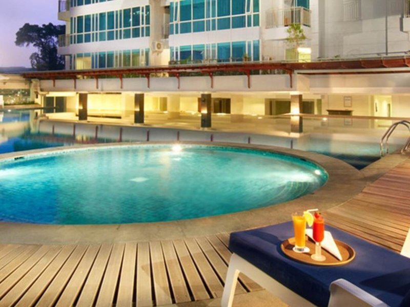 él Royale Hotel Bandung 3