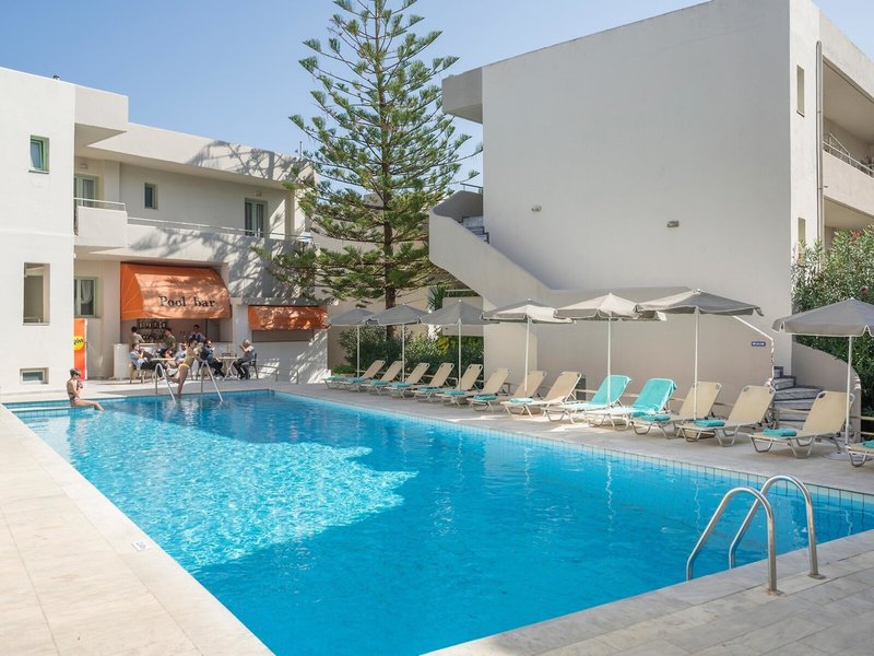 Summer Beach Hotel 3