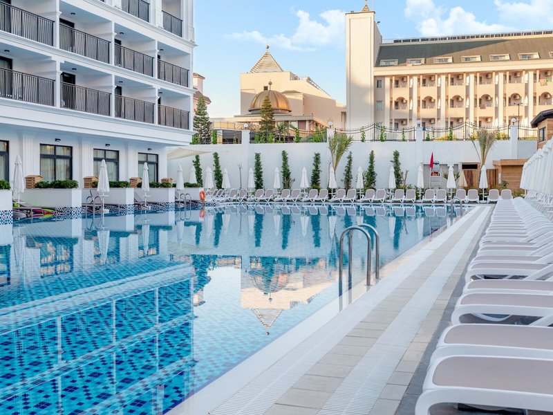 Side Royal Luxury Hotel & Spa 11