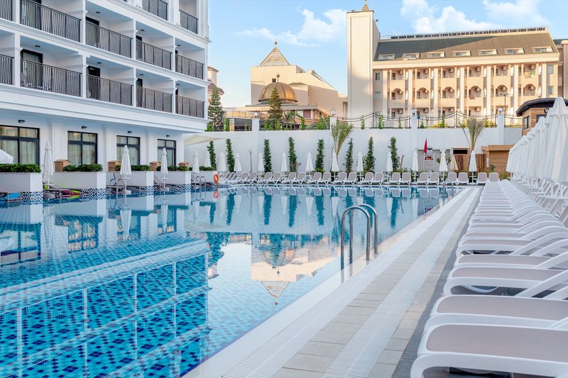 Side Royal Style Hotel 16