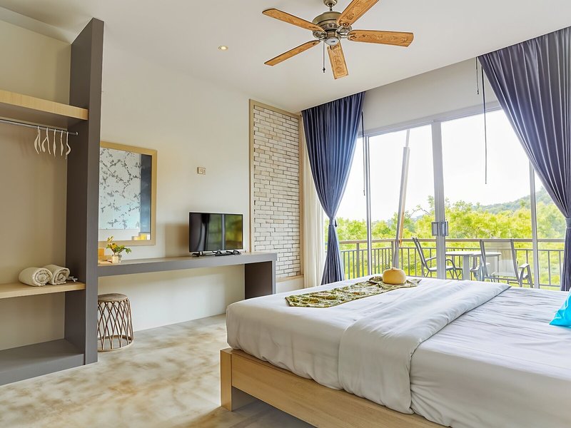 Amantra Lake View Resort 28