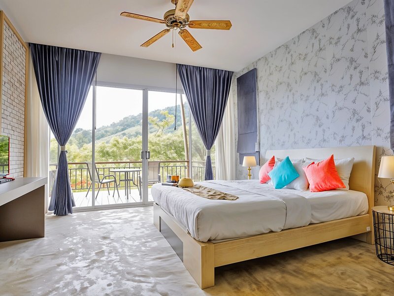 Amantra Lake View Resort 29