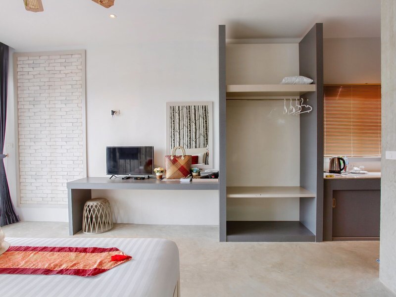 Amantra Lake View Resort 43