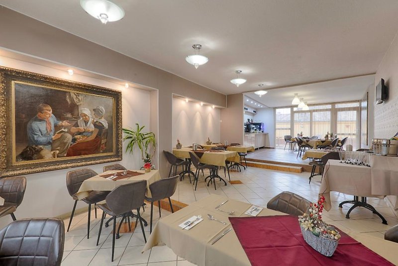 Triple M Hotel 1 - Restaurant