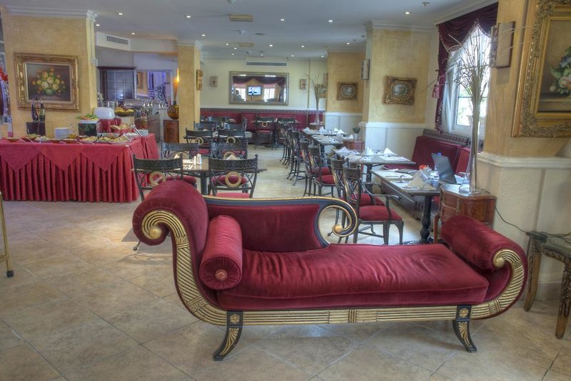 Al Maha Regency Hotel Suites 3