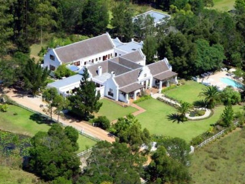 Lairds Lodge Country Estate 1