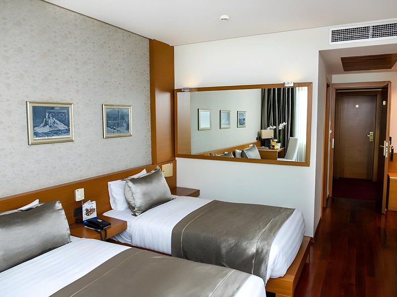 Tirana International Hotel & Conference Center 28 - Room Example
