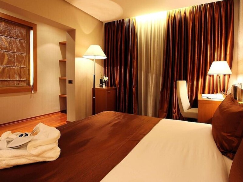 Tirana International Hotel & Conference Center 30 - Room Example