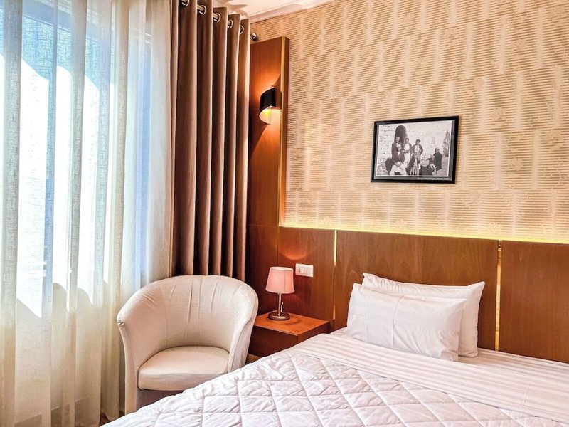 Tirana International Hotel & Conference Center 32 - Room Example