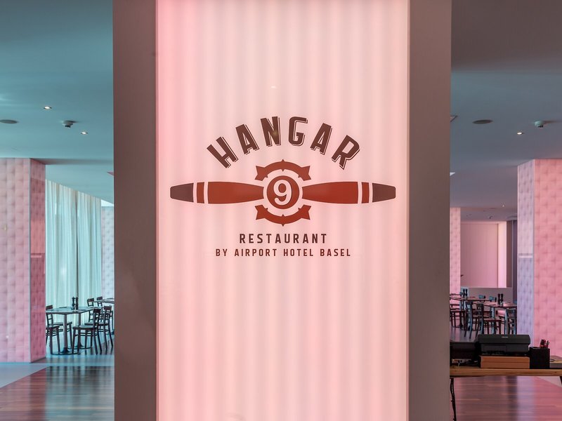 Airport Hotel Basel 9
