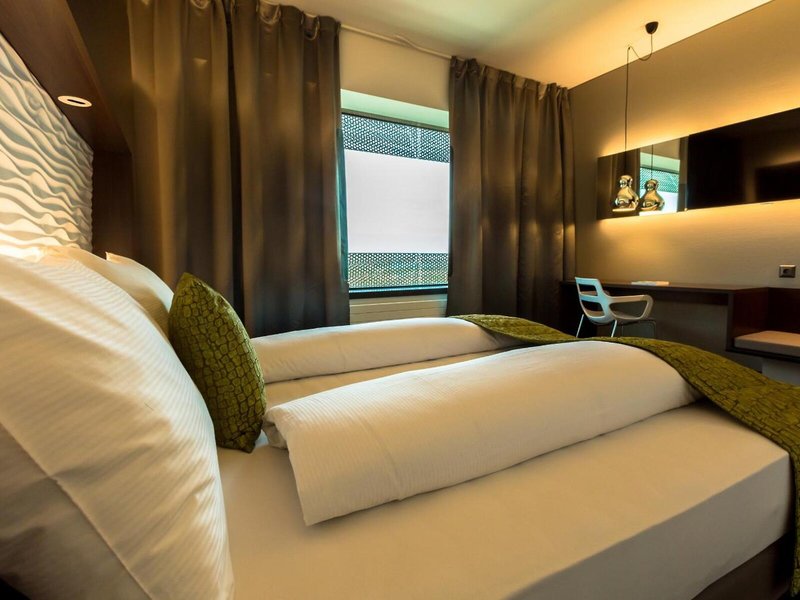Airport Hotel Basel 20