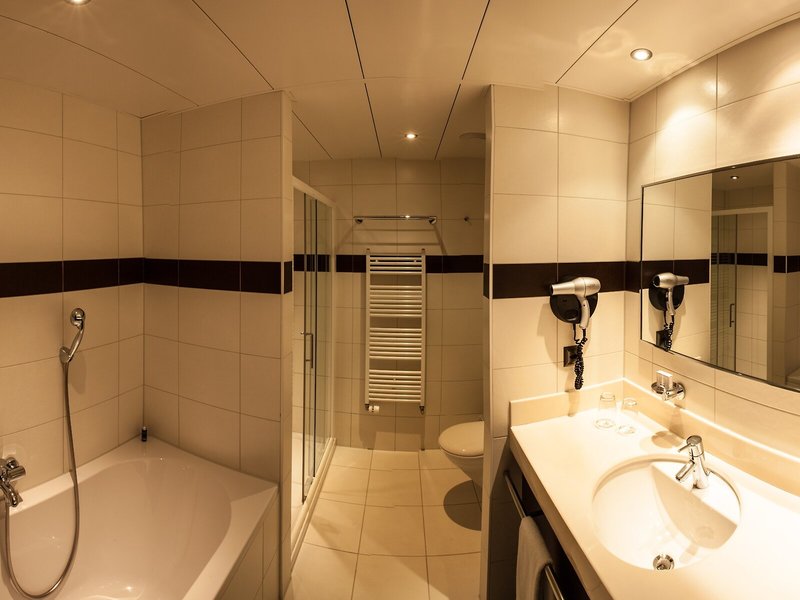 Airport Hotel Basel 24