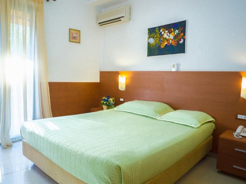 Bella Vista Stalis 15