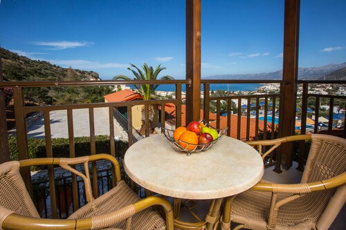 Mariamare Apartments 8