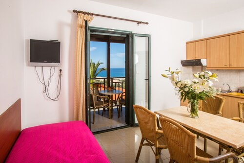 Mariamare Apartments 9