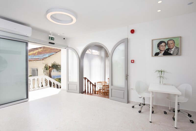 Bella Vista Hotel & Studios 9