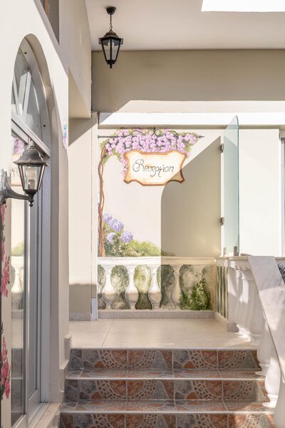 Bella Vista Hotel & Studios 19