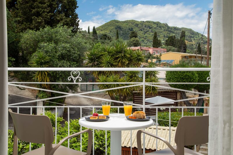 Bella Vista Hotel & Studios 21