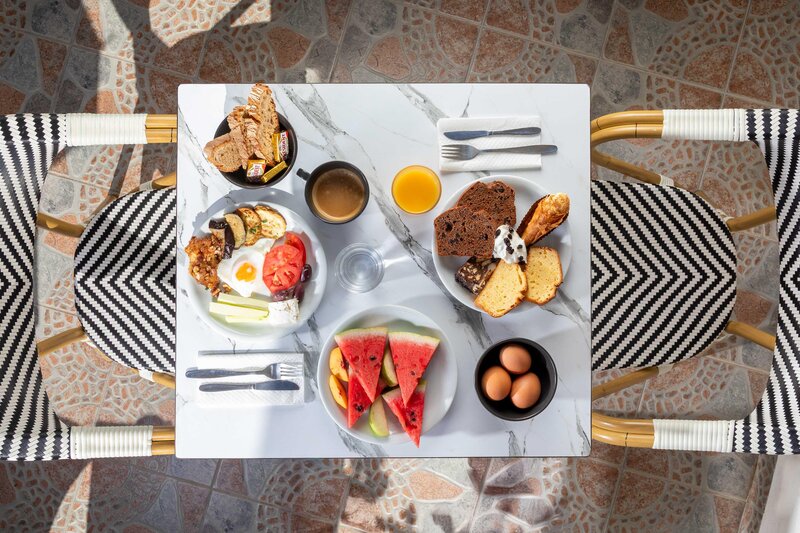 Bella Vista Hotel & Studios 29