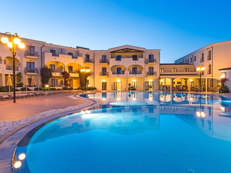 Blu Hotel Morisco Village 8