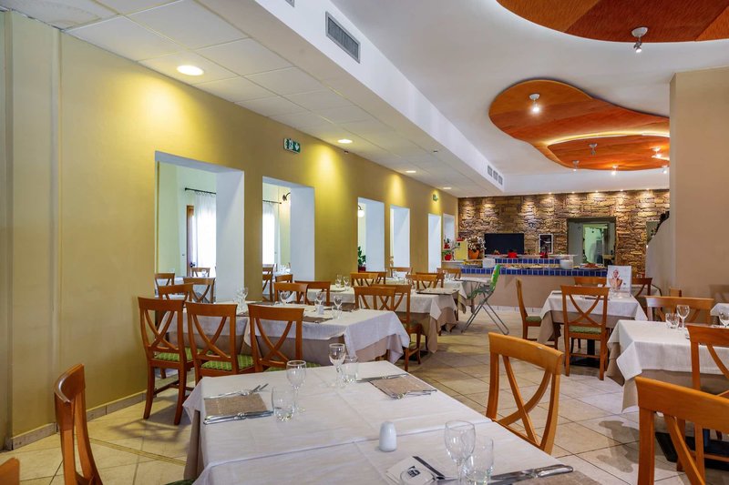 Blu Hotel Morisco Village 8