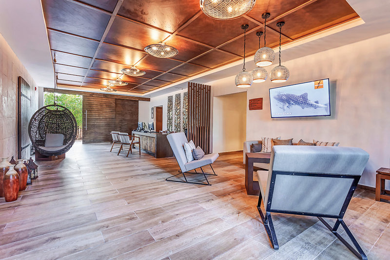 Mystique Blue Boutique Suites 2