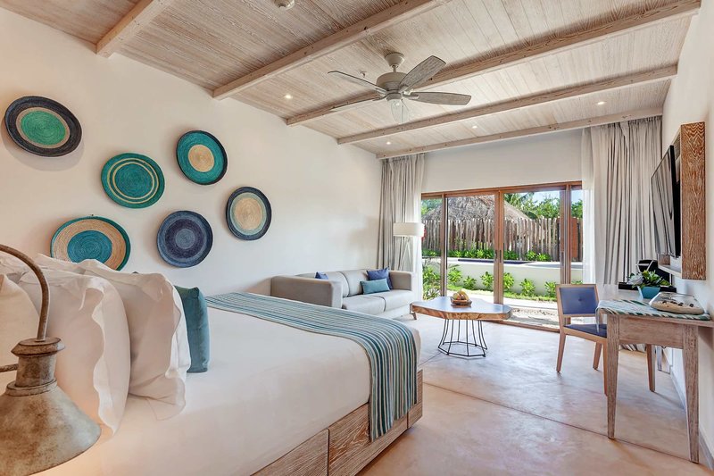 Mystique Blue Boutique Suites 7