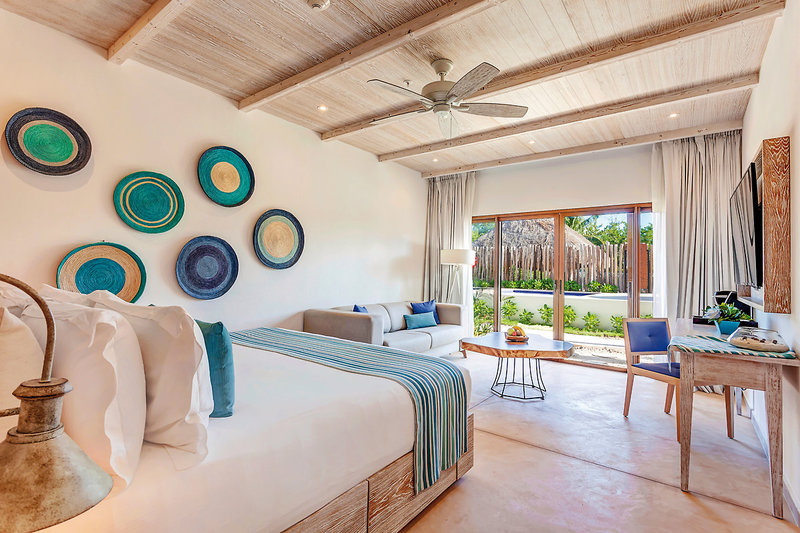Mystique Blue Boutique Suites 8