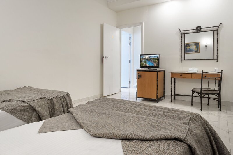 Bella Vista Resort 11