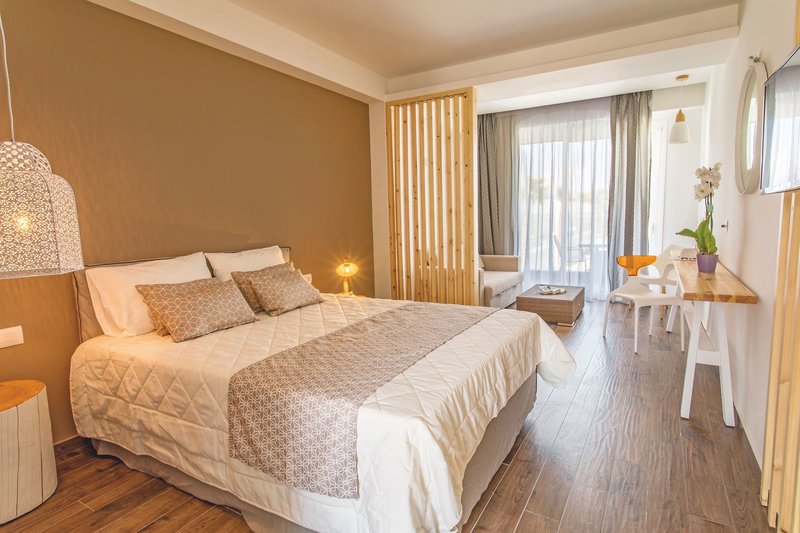 White Dreams Resort 3 - Room Example