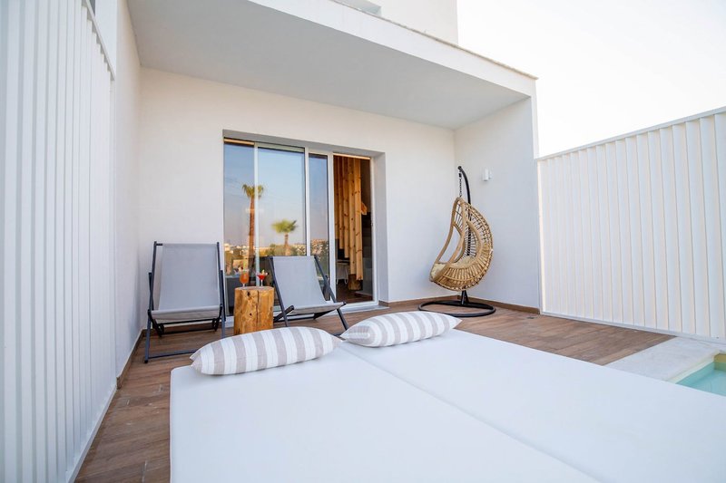 White Dreams Resort 41 - Room Example