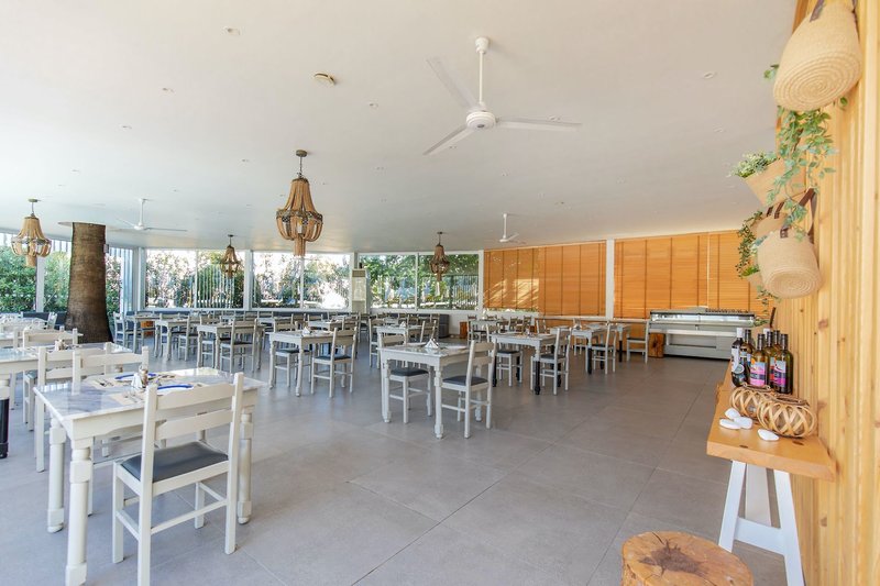 White Dreams Resort 14 - Bar