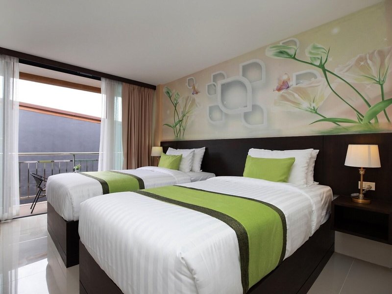 Sky Beach 25