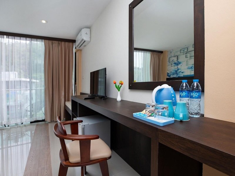 Sky Beach 28