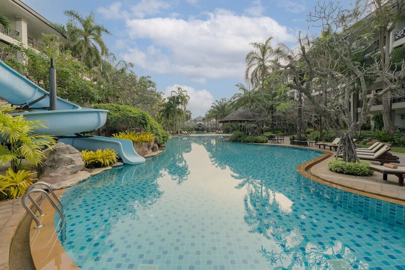 Ravindra Beach Resort & Spa 4