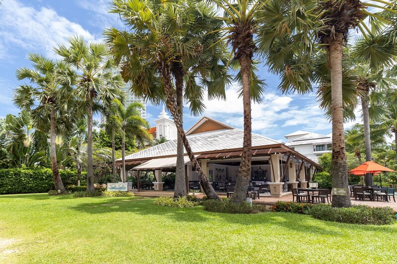 Ravindra Beach Resort & Spa 11