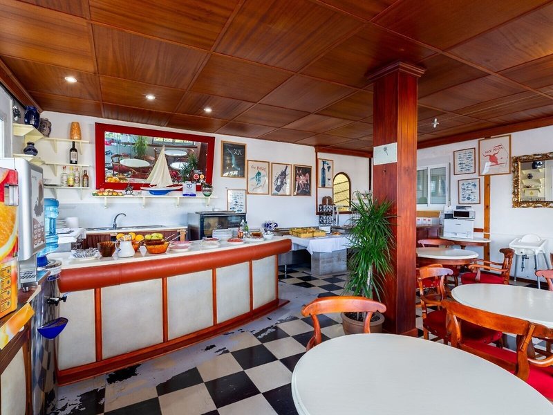 Hostal Residencia San Francisco 11