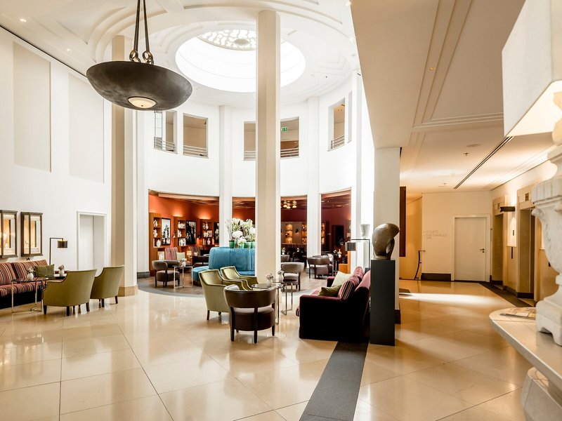 The Charles 16