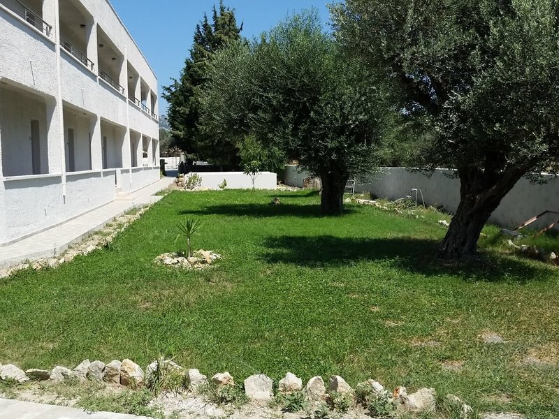 Saint George Resort 4