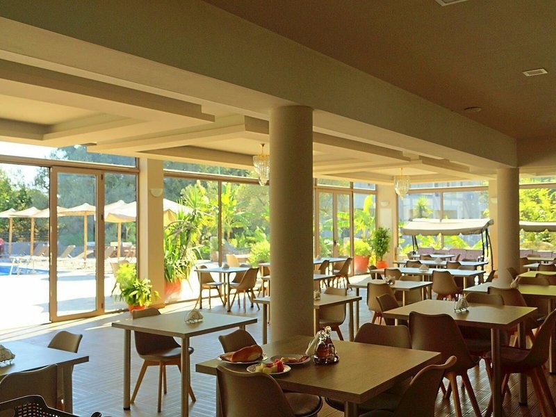 Saint George Resort 19