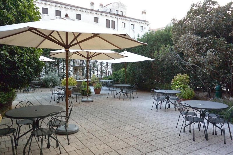 Hotel Belle Arti 4 - Terrace