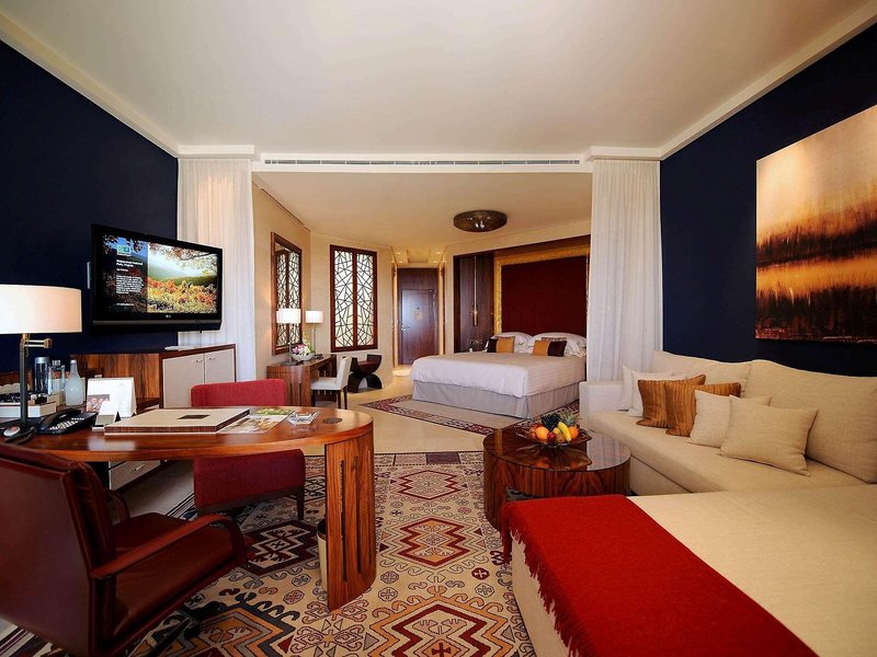 Raffles Dubai 41