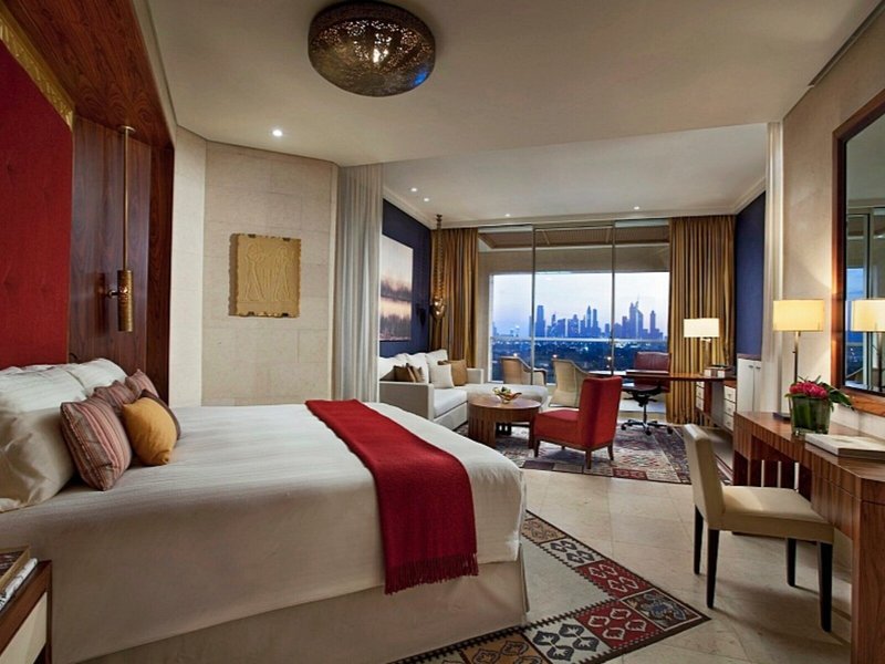 Raffles Dubai 42