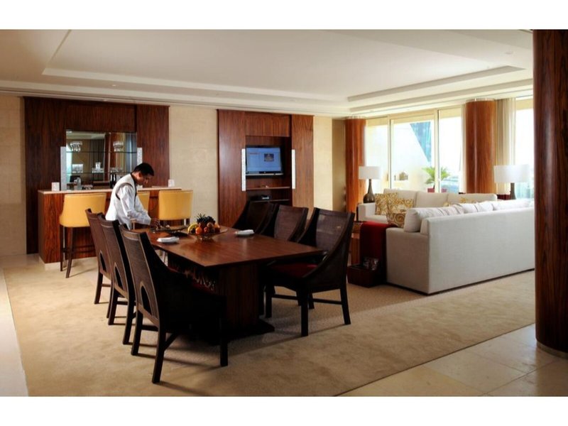 Raffles Dubai 47