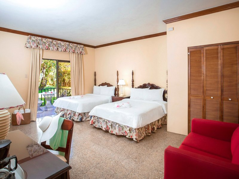 Rooms on the Beach Negril 28